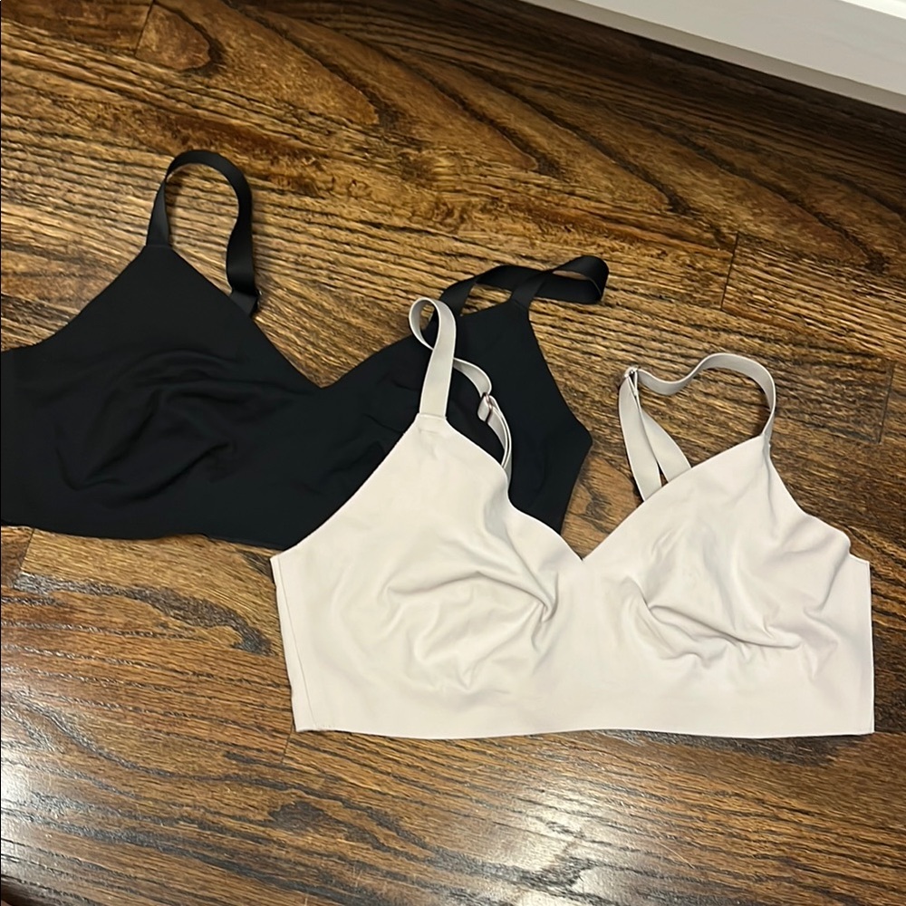 Aerie Smoothiez Black and Cream Bralette Set